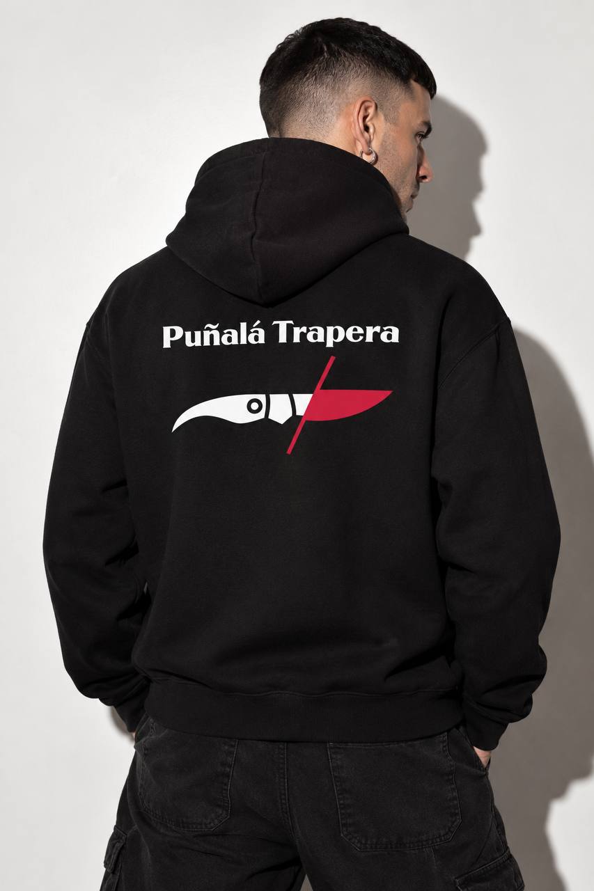 Sudadera oversize negra con capucha y diseño Corasón Estrujao